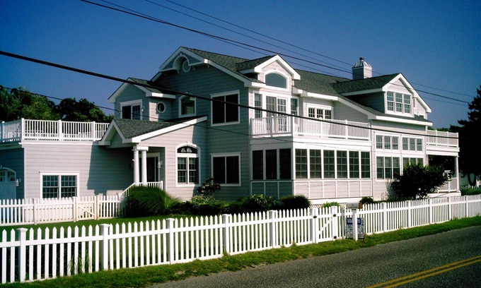 North Cape May House | Spacious North Cape May Waterfront home on Delaware Bay comfortably sleeps 14