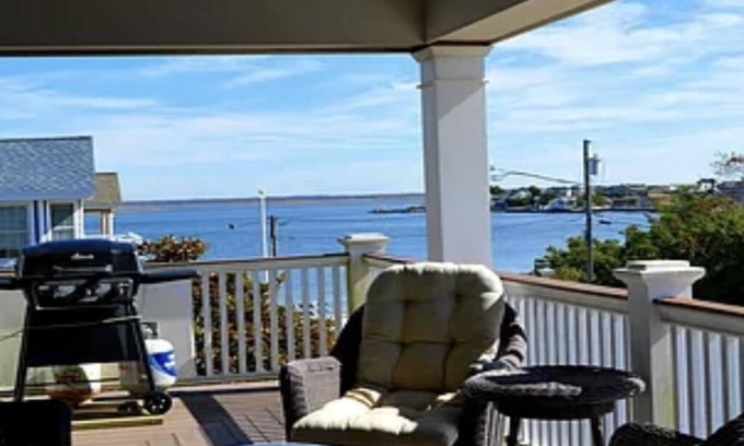 Harvey Cedars House | Spectacular Views from this Reversed Living Home!
