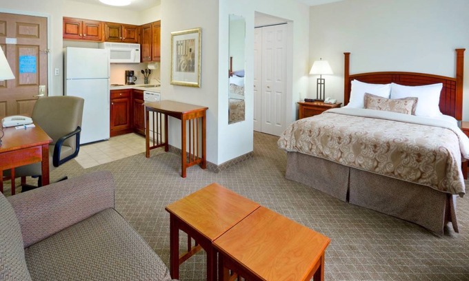 Cranbury Apartment | Studio flat ∙ 1 bedroom ∙ 4 guests
