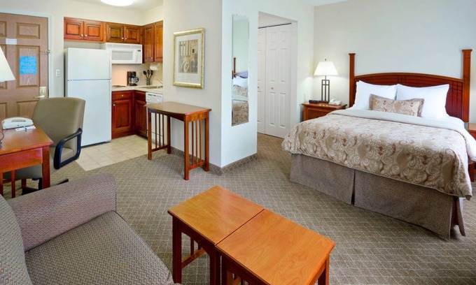 Cranbury Apartment | Studio flat ∙ 1 bedroom ∙ 4 guests