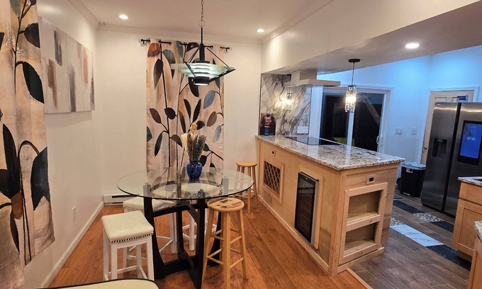 Poughkeepsie House | Stunning 5-bedroom house with AC/Heat in charming Poughkeepsie NY