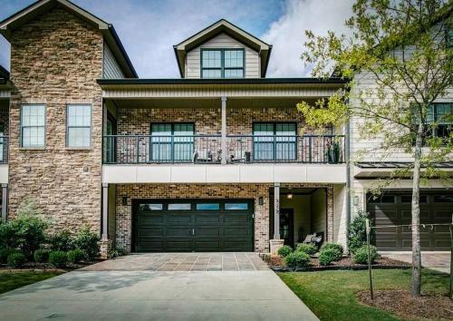 Huntsville House | The Nest in 5 Points, Downtown, Walk to Everything