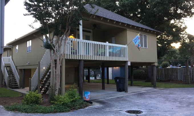 Myrtle Beach House | The Perfect Quite Summer Cottage at the Beach