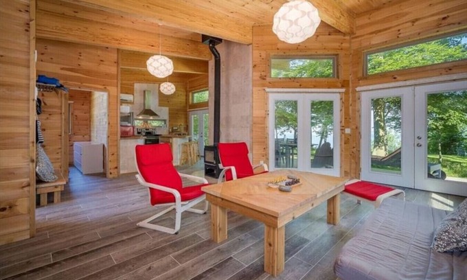 Brocton Ski Chalet | The Sunset Hideaway in Portland, NY