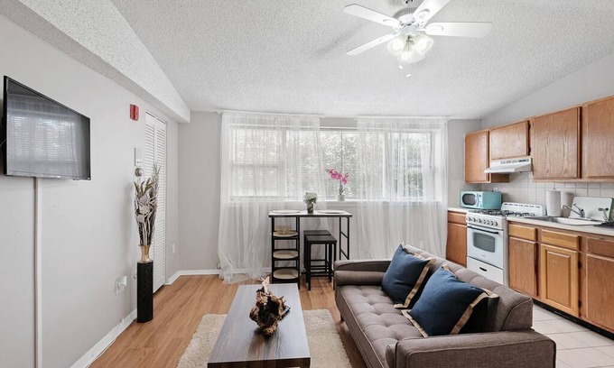 Bella Vista Apartment | This apartment is a 1 bedroom (s), 1 bathrooms, located in Philadelphia, PA.