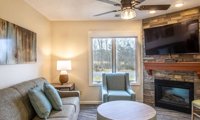 McGaheysville Apartment | Two Separate Condos for the price of one in Massanutten Resort