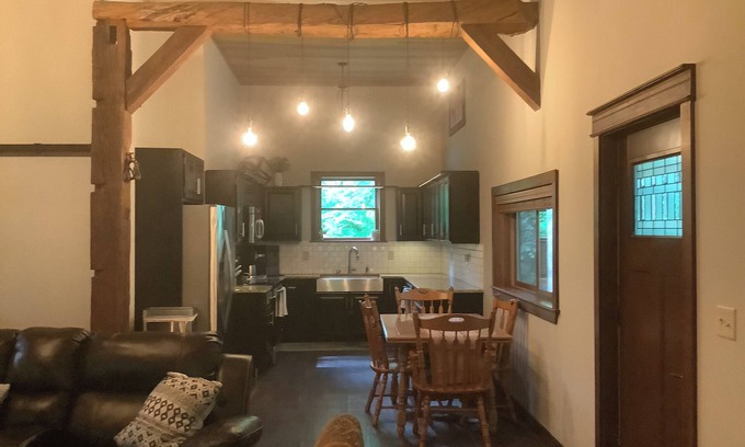 Mishawaka House | Unique barnhouse, newly built, great ND weekend rental, 15 minutes from stadium.