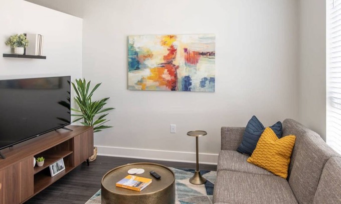 Central Business District Apartment | Apartment ∙ 1 bedroom ∙ 2 guests