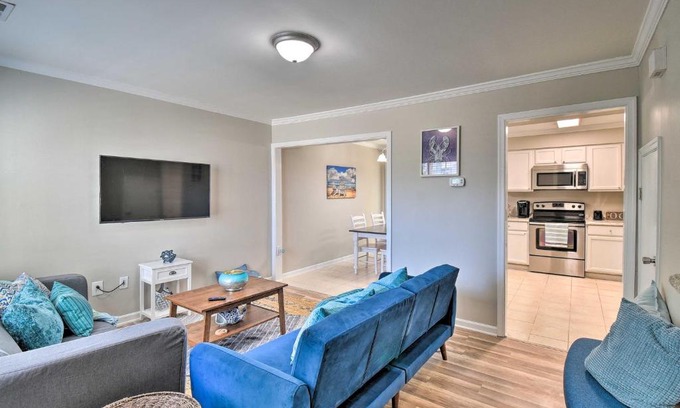 Northeast Virginia Beach House | Virginia Beach Townhouse - 2 Mi to Boardwalk!