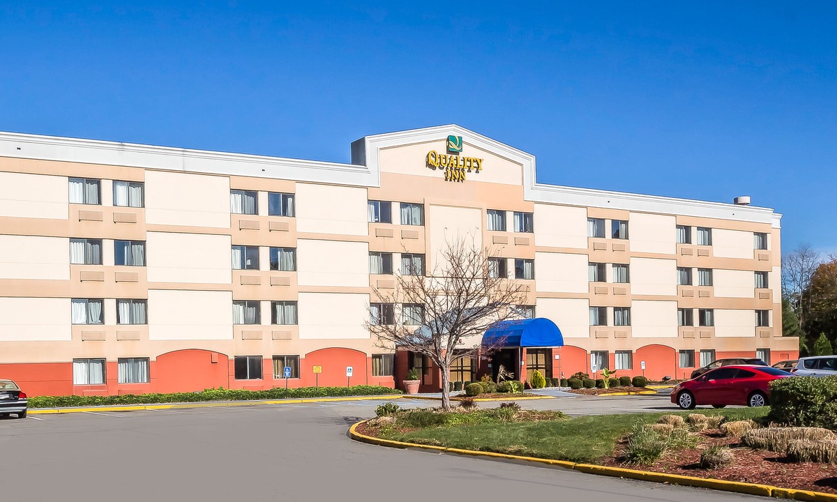 Spring Valley Hotel | Quality Inn Spring Valley - Nanuet