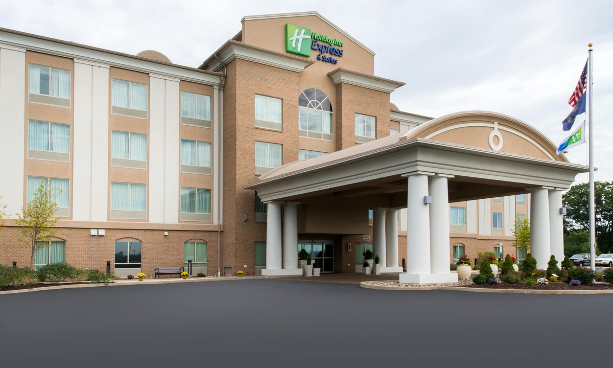 Dickson City Hotel | Holiday Inn Express and Suites Dickson City, an Ihg Hotel