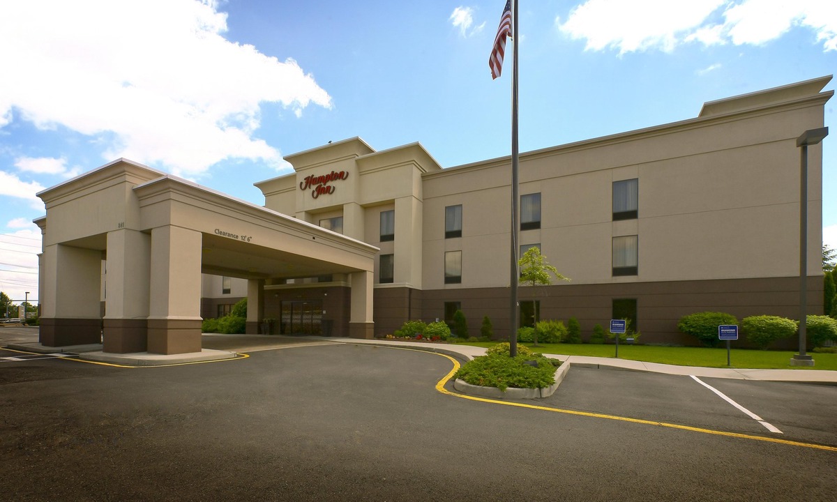 North Brunswick Hotel | Hampton Inn North Brunswick