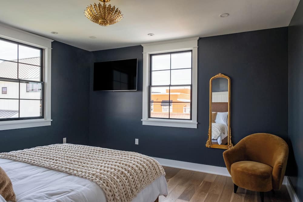Wildwood House | The Mudhen Manor House