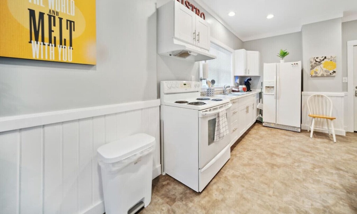 Akron Apartment | Highland Square Hideaway, 1 bedroom apartment