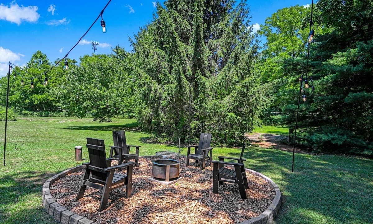 Parkesburg House | Cottage By The Pines