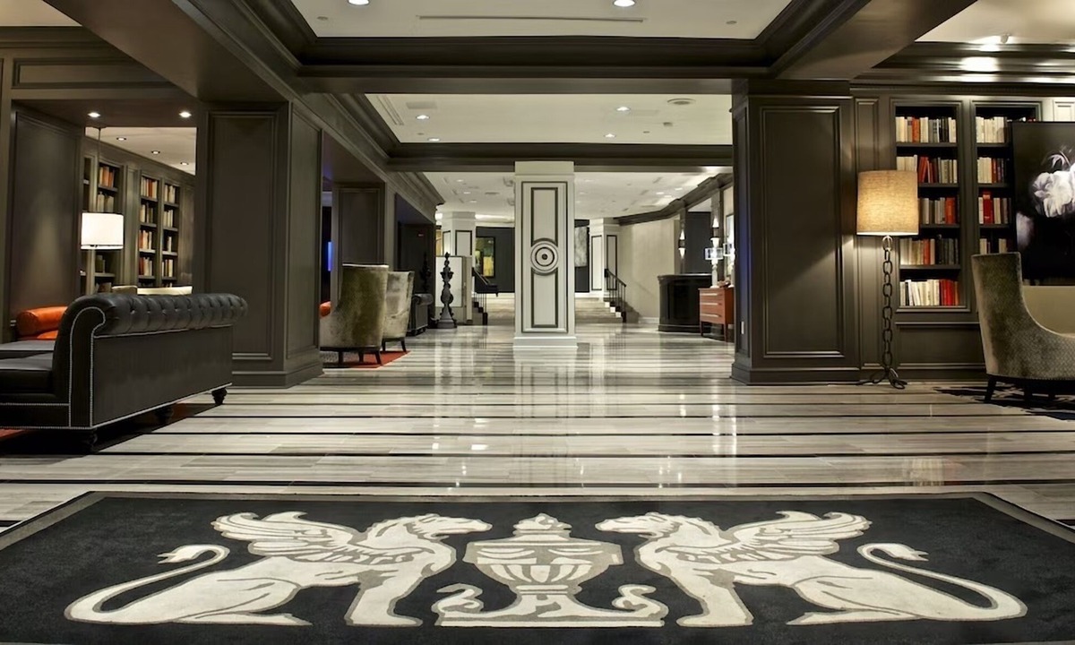West End House | 3 Pet-Friendly Units, Pets Allowed, Near Kennedy Center for Performing Arts