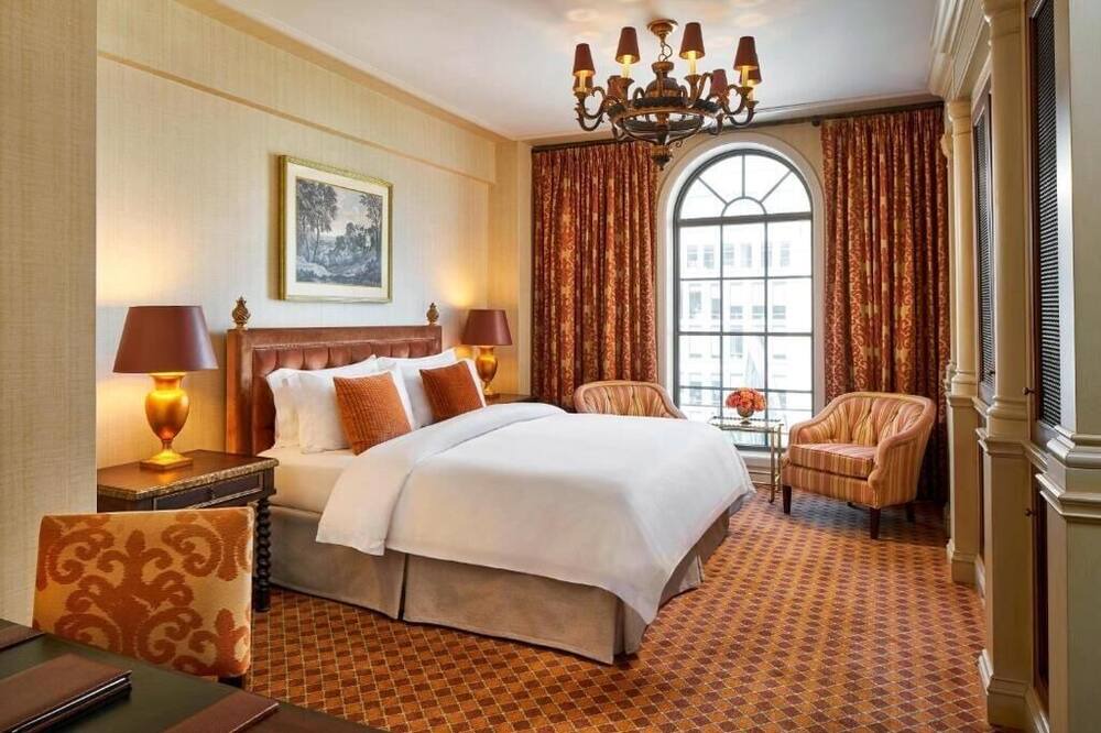 Connecticut Ave - K Street Apartment | Premier Room Near National Geographic Museum WDC