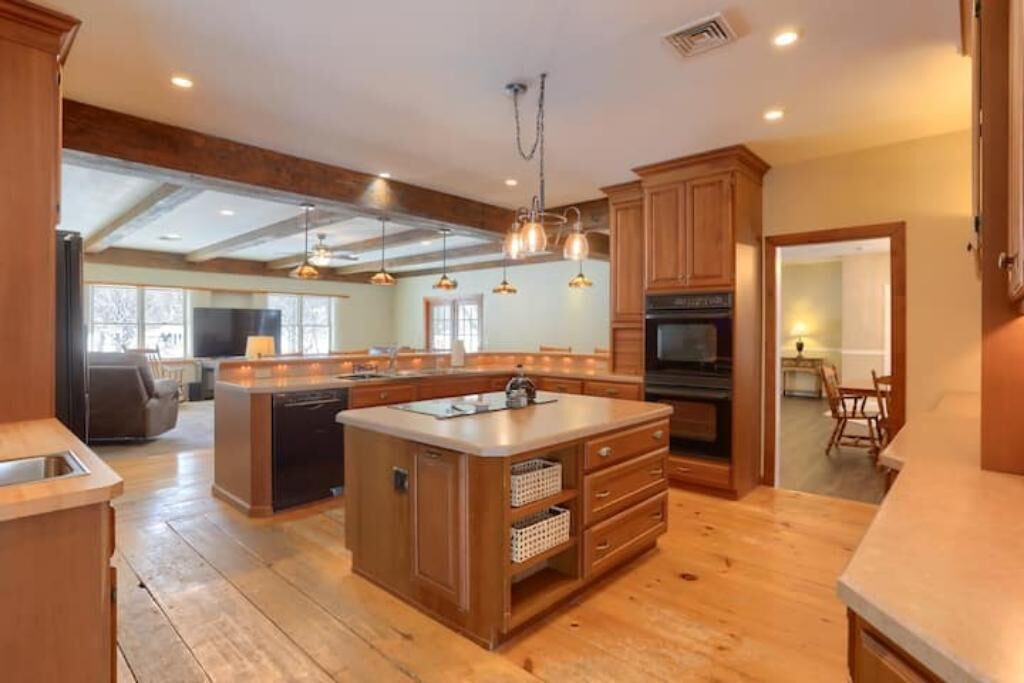 Stouchsburg House | Lazy Meadows Horse Ranch, new listingn