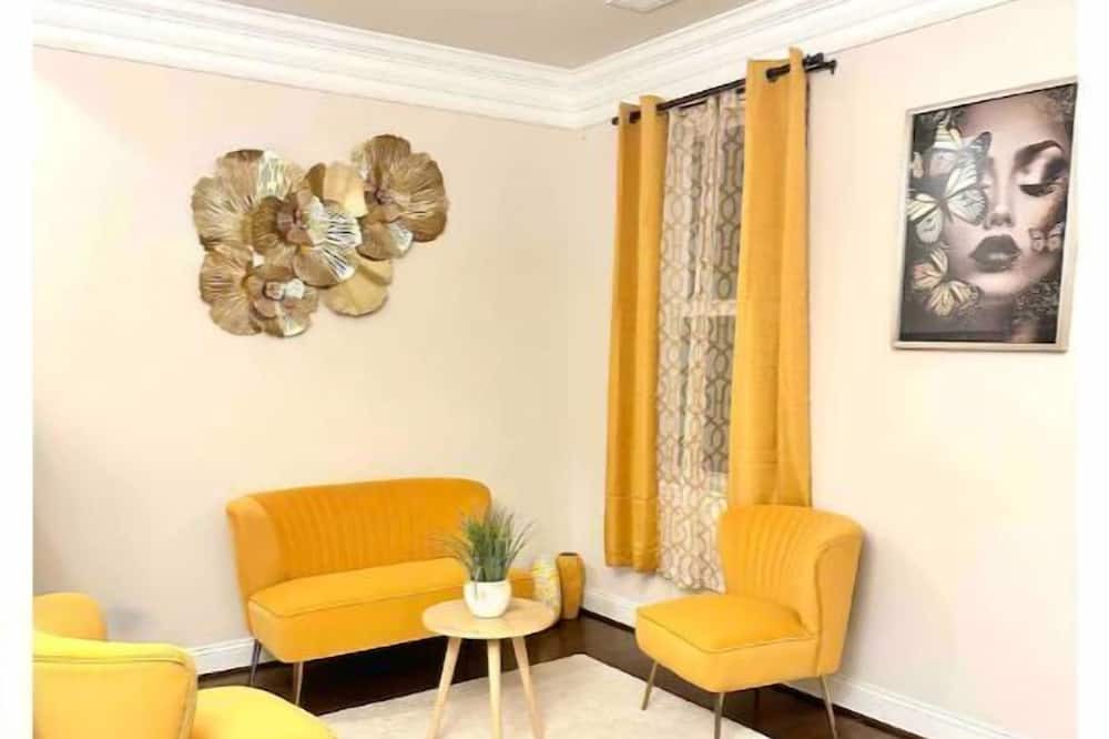 Hanover House | SYR Properties