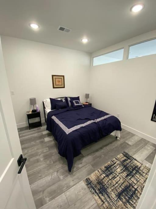 East Parkside Apartment | Homey Apt\Sleeps 3\1715 Apt 5