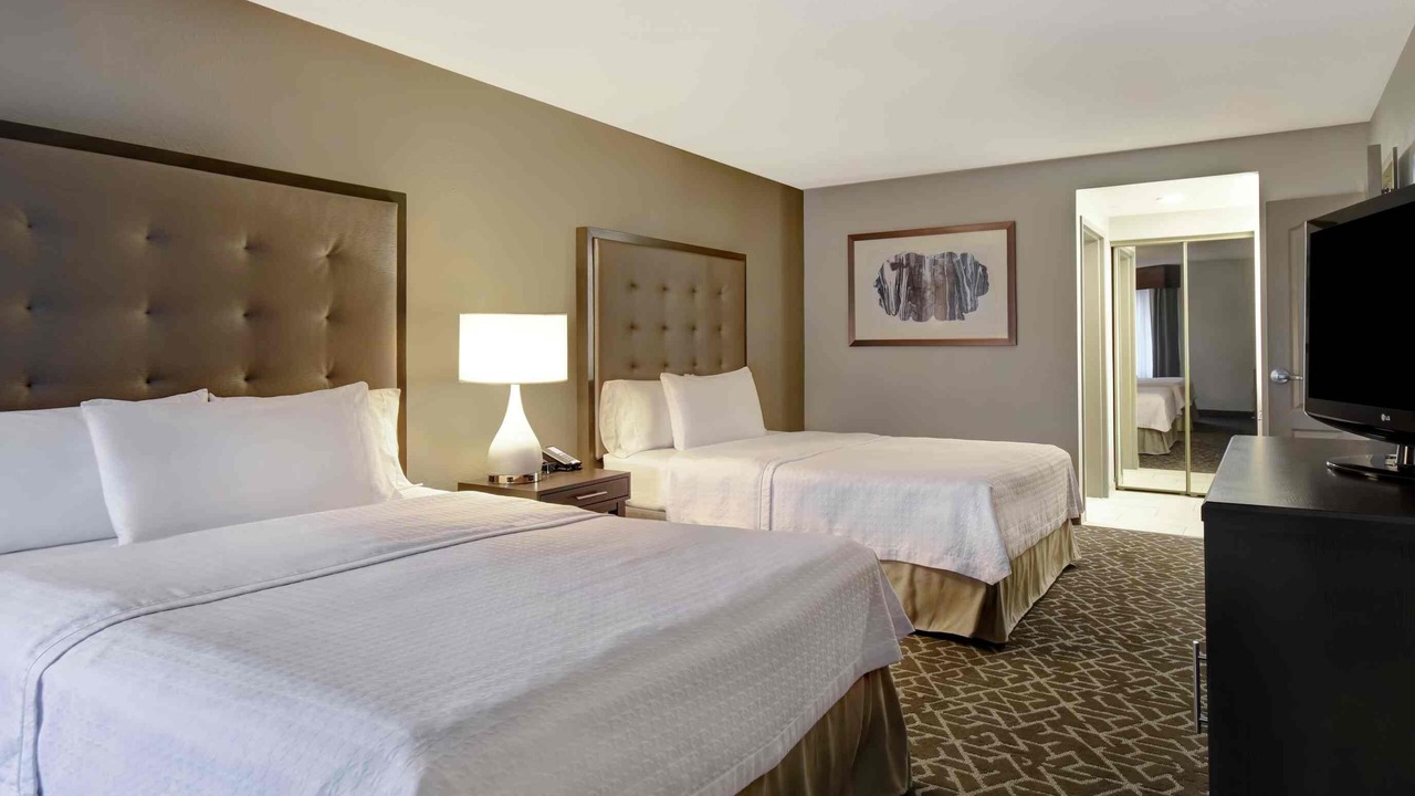 Photo of Bedroom in Edgewater