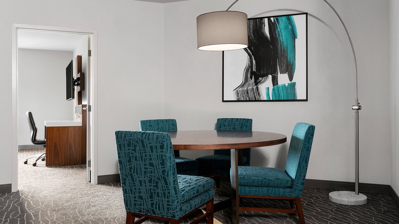 Photo of Livingroom in Iselin