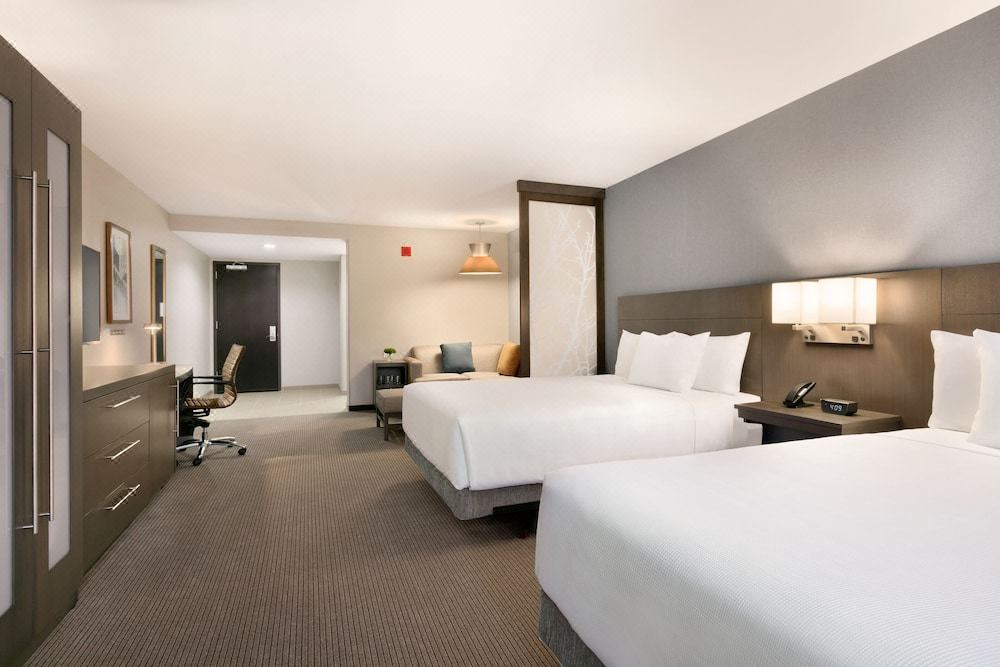 Photo of Bedroom in Fort Lee