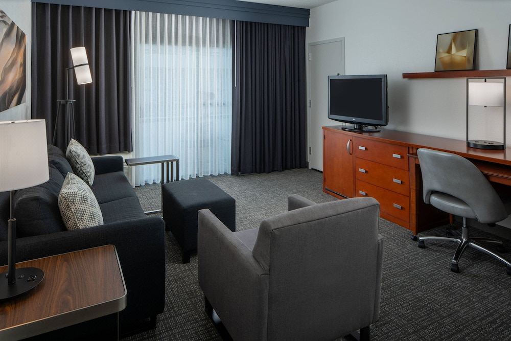 Photo of Livingroom in White Station