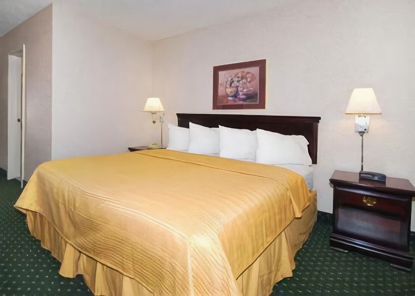 Photo of Bedroom in Laurel