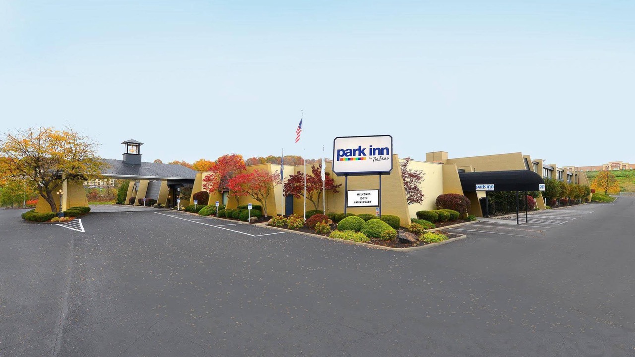 Photo of Buildings in West Middlesex
