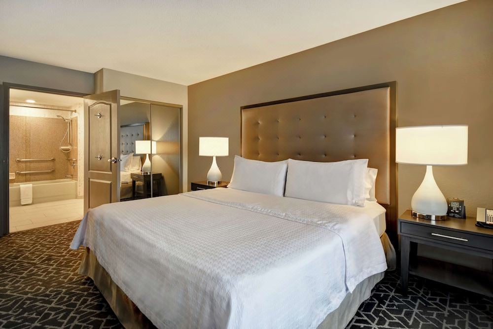 Photo of Bedroom in Edgewater