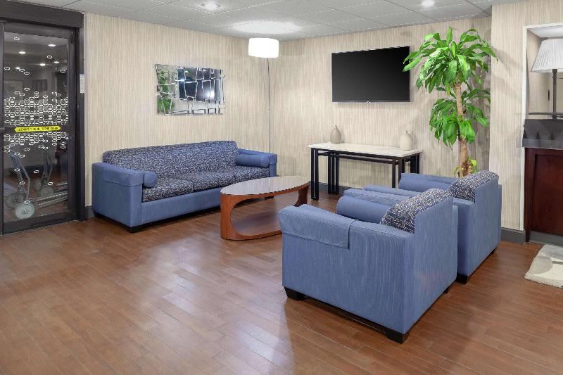 Photo of Livingroom in Elizabeth
