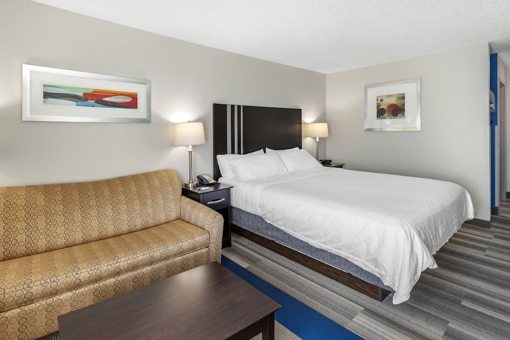 Photo of Bedroom in Blue Ash