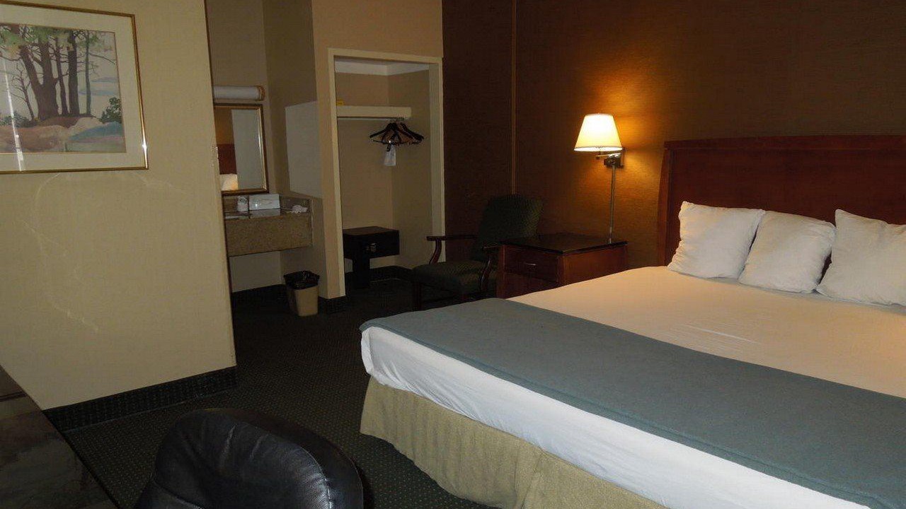 Photo of Bedroom in Downtown