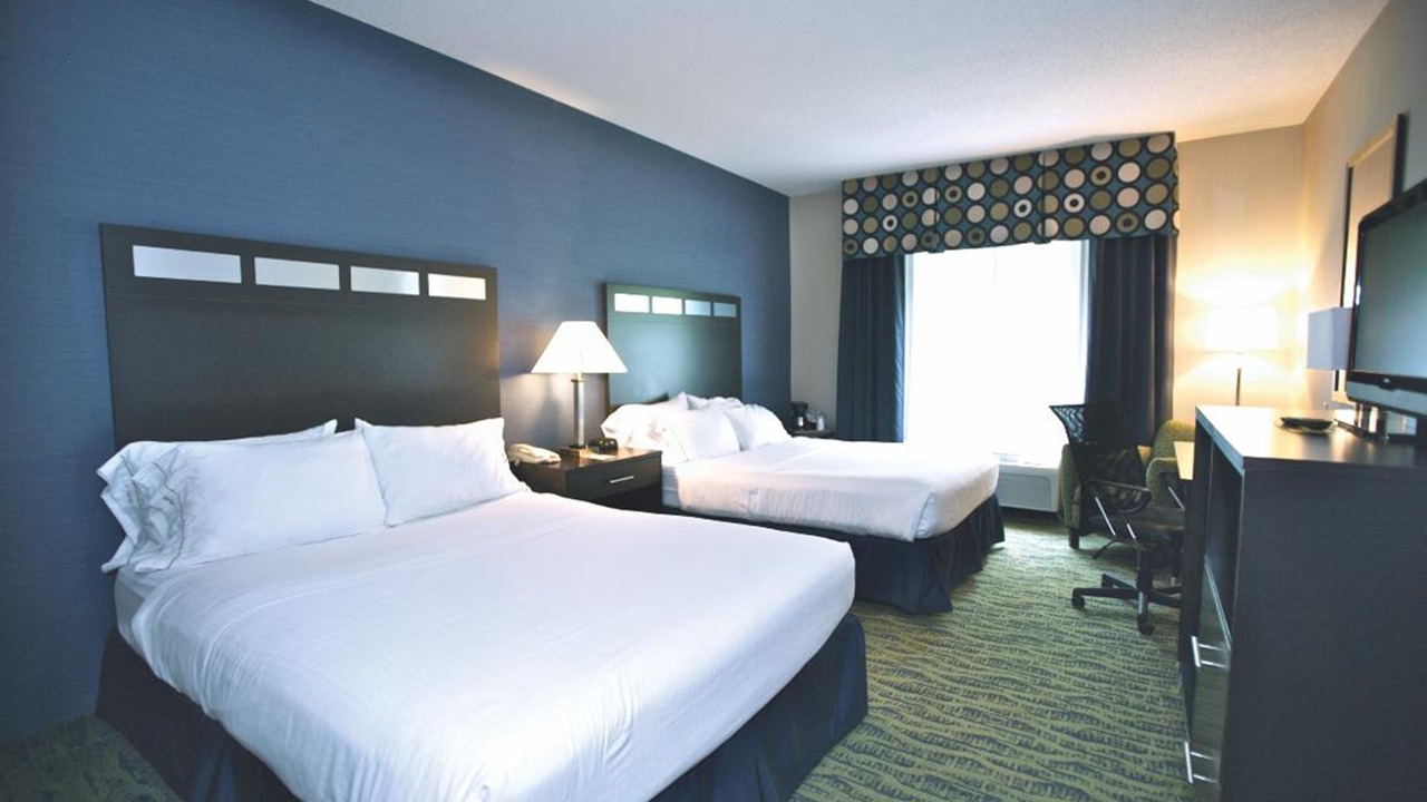 Photo of Bedroom in Adrian Furnace