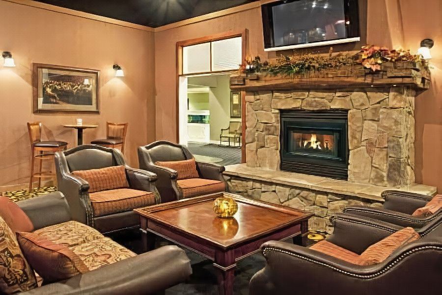 Photo of Livingroom in Warren