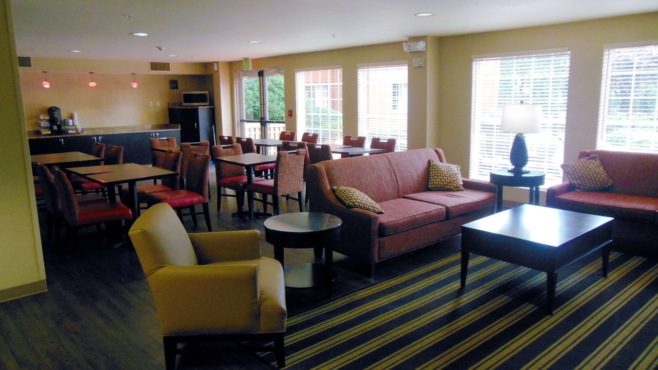 Photo of Livingroom in Secaucus