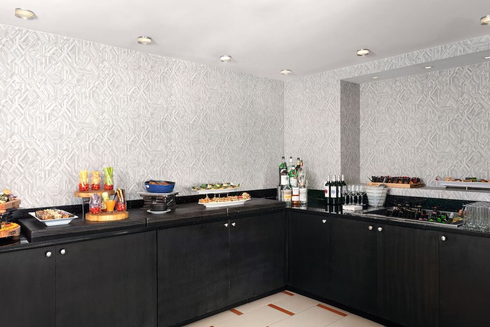 Photo of Kitchen in Iselin