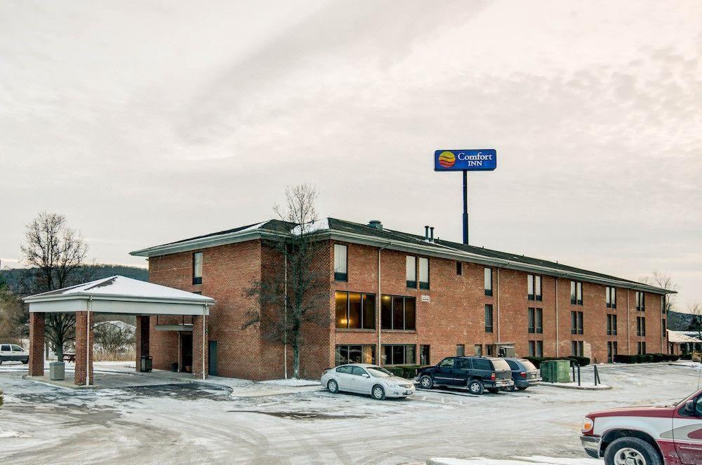Photo of Buildings in Pine Grove