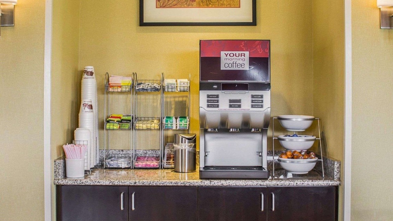 Photo of Kitchen in Summit Station