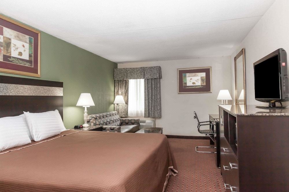 Photo of Bedroom in Newark