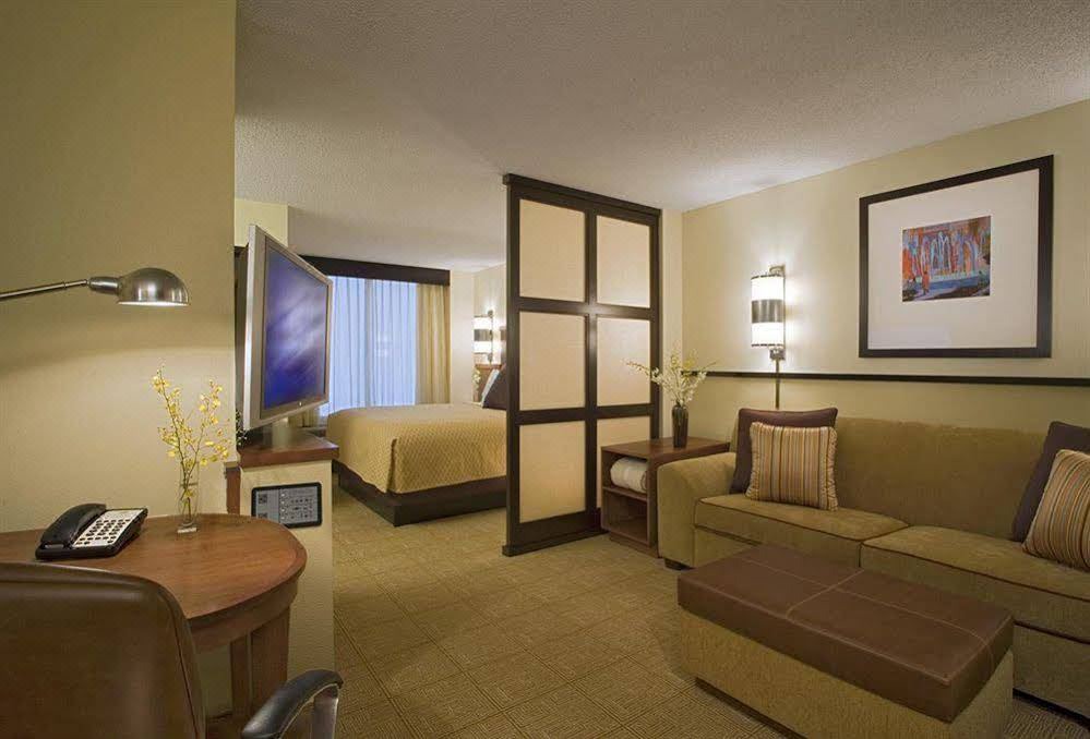 Photo of Livingroom in Mount Laurel