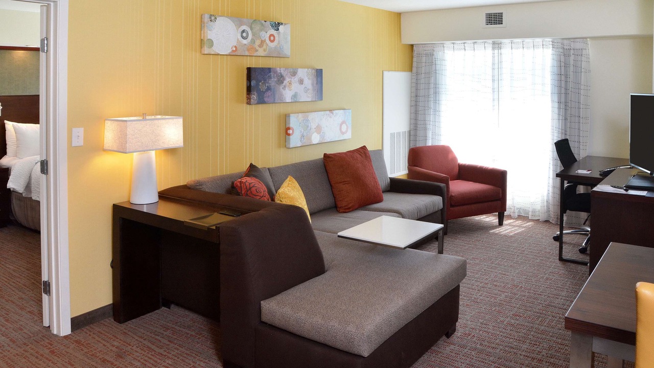 Photo of Livingroom in Fairlawn