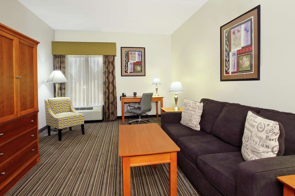 Photo of Livingroom in Austinburg