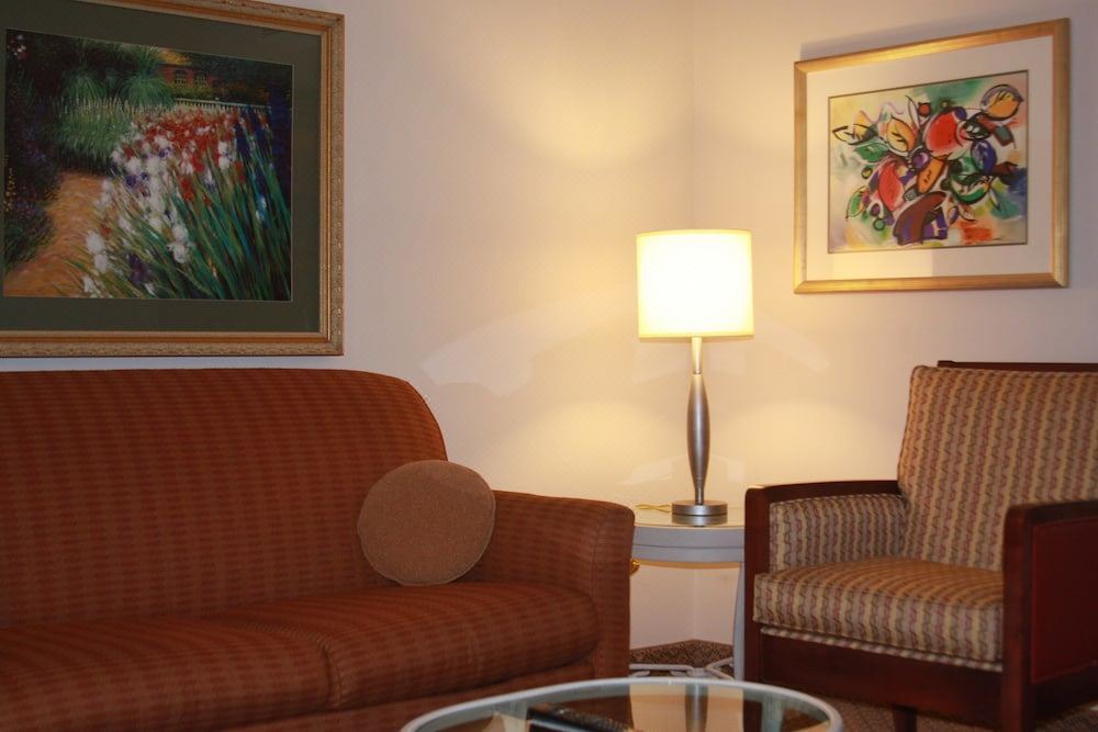 Photo of Livingroom in Big Flats Airport