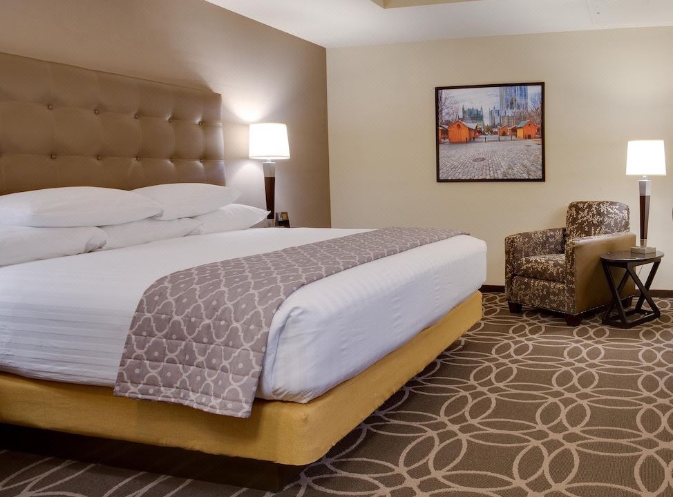 Photo of Bedroom in Downtown Pittsburgh