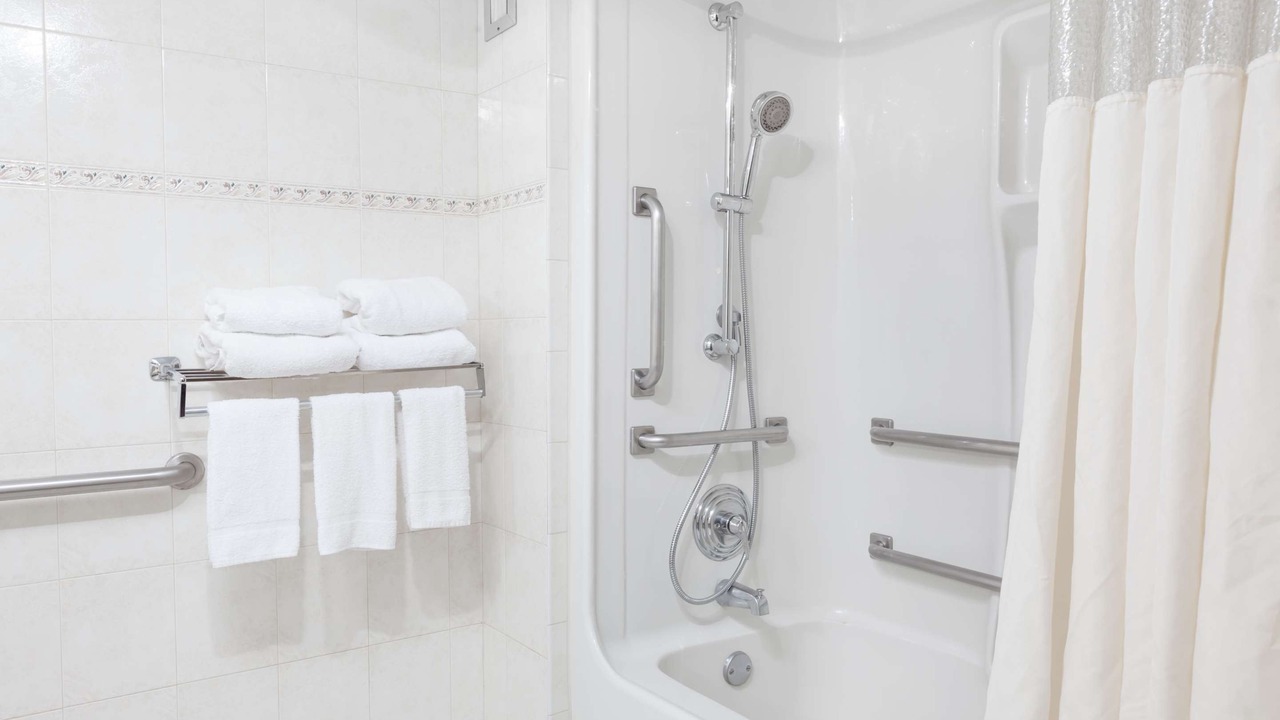 Photo of Bathroom in Newark