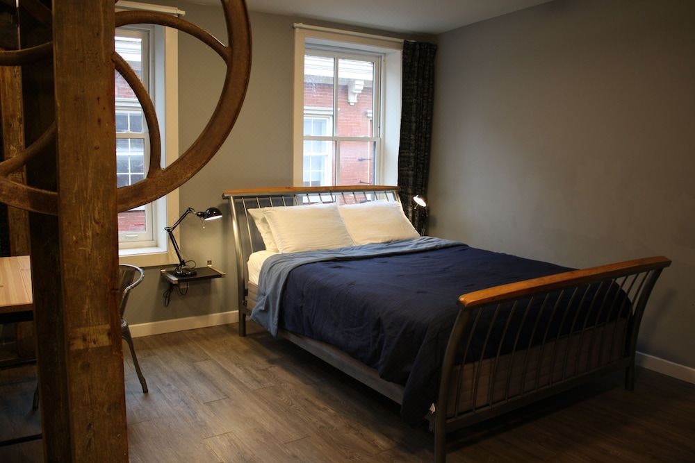 Photo of Bedroom in Center City East