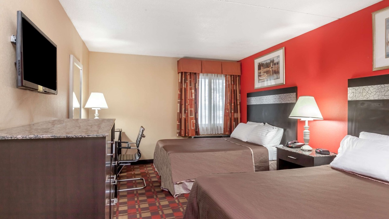 Photo of Livingroom in Newark