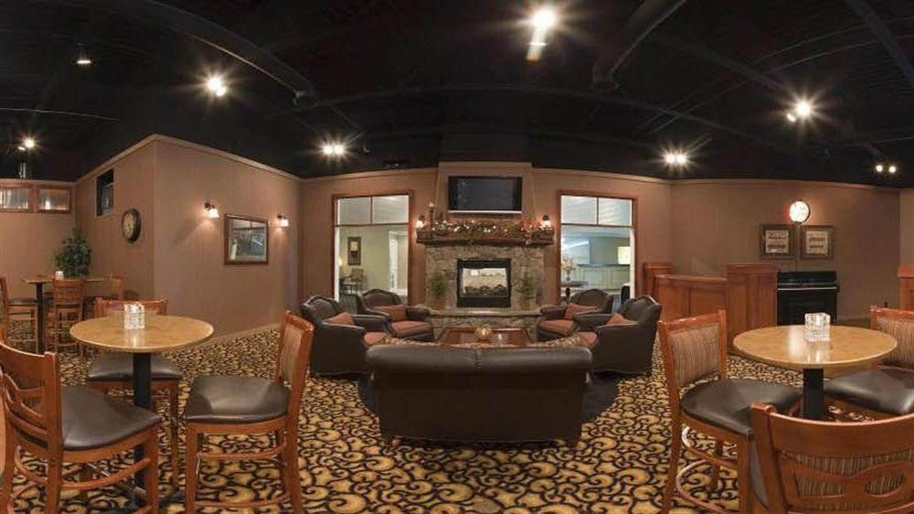 Photo of Livingroom in Warren